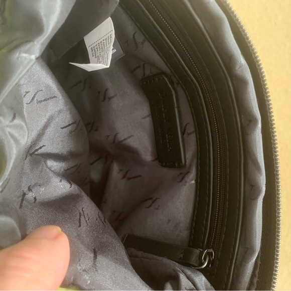 Simply Vera puffer purse. - Picture 5 of 8